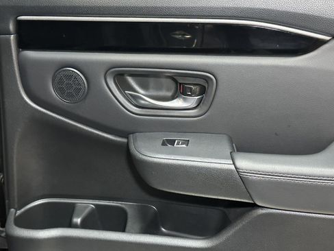 Certified 2024 Honda Pilot Touring image 35