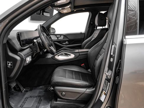 Used 2020 Mercedes-Benz GLS 450 4MATIC image 4