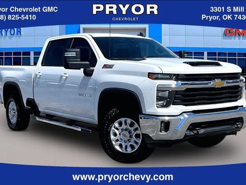 Used 2025 Chevrolet Silverado 2500 LT AWD/4WD image 1