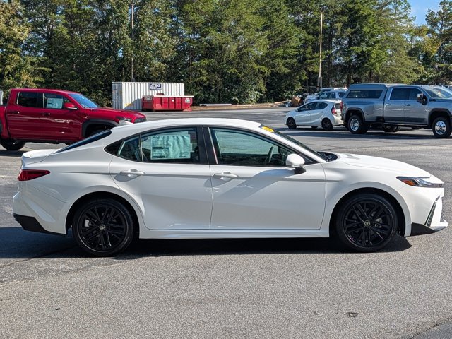 Used 2026 Toyota Camry SE FWD image 8