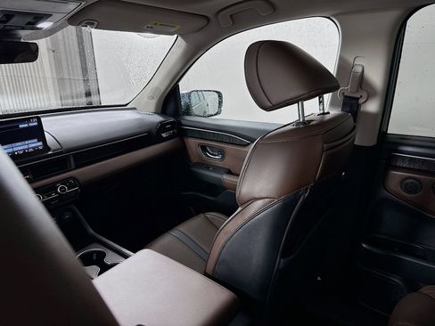 Used 2023 Honda Pilot Elite image 19