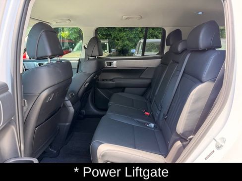 Used 2025 Hyundai Santa Fe SEL AWD/4WD image 29