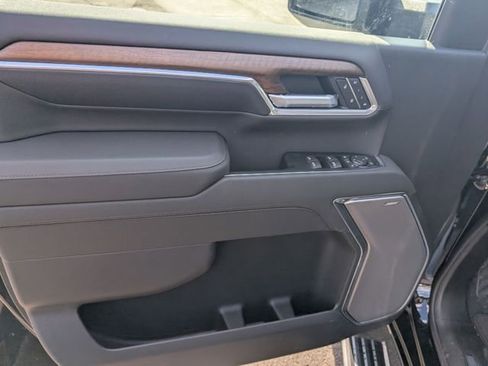 New 2026 Chevrolet Silverado 2500 High Country w/ High Country Premium Package AWD/4WD image 15