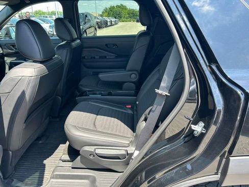 Used 2024 Nissan Pathfinder Rock Creek AWD/4WD image 9