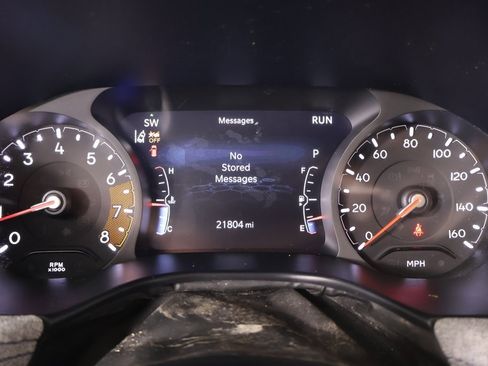 Used 2025 Jeep Compass Latitude image 4