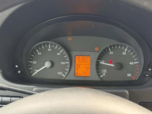 Used 2016 Mercedes-Benz Sprinter 2500 image 20
