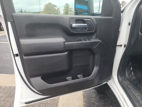 Used 2024 Chevrolet Silverado 3500 W/T image 18