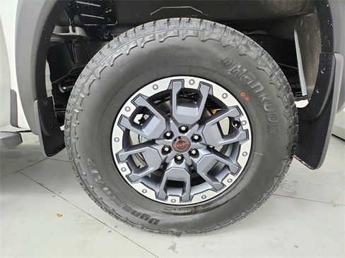 New 2026 Nissan Frontier PRO-4X w/ Pro-4x Convenience Package image 50
