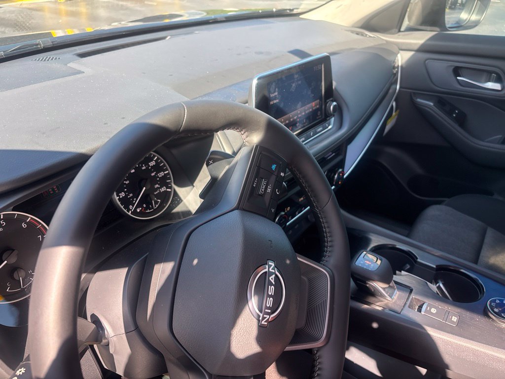 Certified 2026 Nissan Rogue SV AWD/4WD image 13