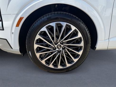 New 2026 Hyundai Palisade Calligraphy FWD image 9