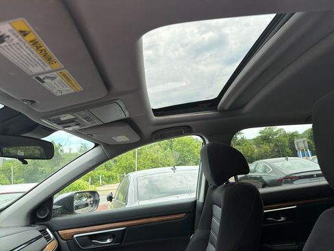 Used 2017 Honda CR-V EX image 16