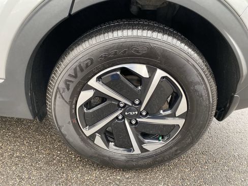 Used 2023 Kia Sportage LX image 20