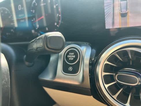 Certified 2023 Mercedes-Benz GLB 250 image 28