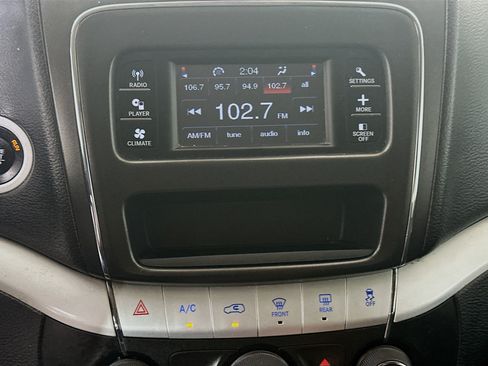 Used 2019 Dodge Journey SE FWD image 24