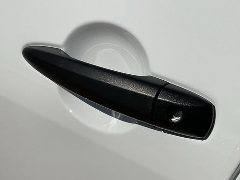 New 2025 Nissan Sentra S image 9