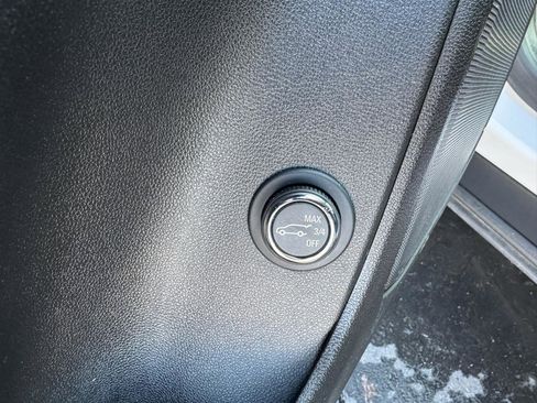 Used 2024 Chevrolet Blazer LT w/ Convenience Package image 14