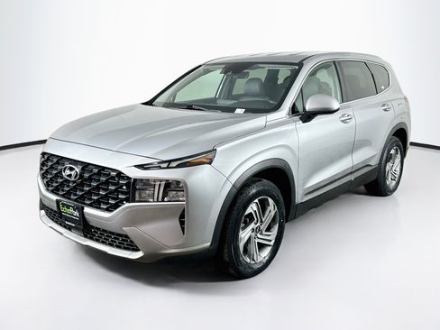 Used 2023 Hyundai Santa Fe SE FWD image 3