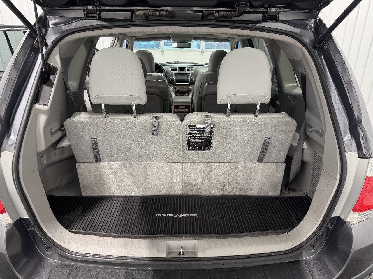 Used 2013 Toyota Highlander Limited AWD/4WD image 14