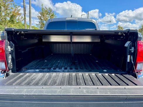 Used 2021 Toyota Tacoma SR5 RWD image 8