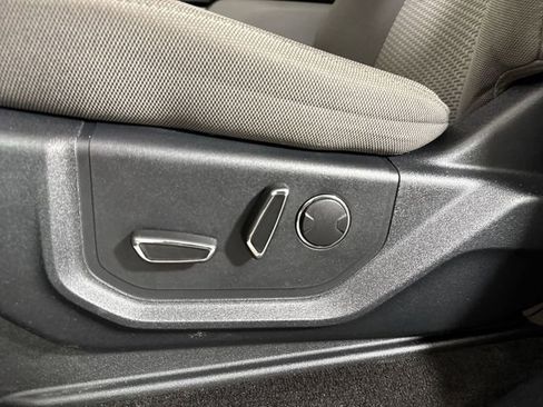 Used 2018 Ford F150 XLT w/ Equipment Group 302A Luxury image 20