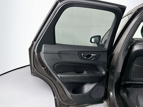 Used 2025 Volvo XC60 B5 Plus AWD/4WD image 26