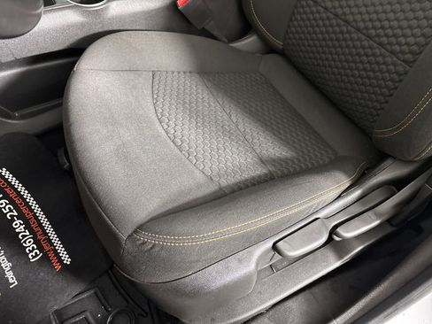 Used 2018 GMC Terrain SLE image 11