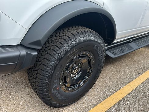 New 2025 Ford Bronco Badlands AWD/4WD image 10