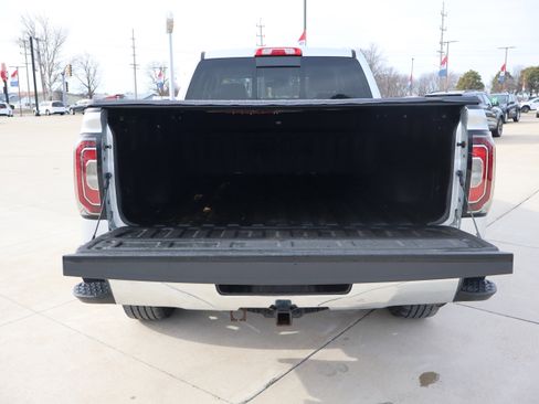 Used 2018 GMC Sierra 1500 SLT image 27