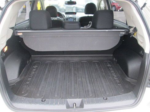 Used 2015 Subaru Crosstrek 2.0i Premium image 10