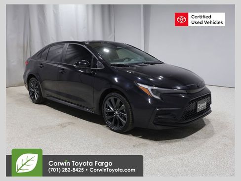 Certified 2024 Toyota Corolla SE FWD image 1