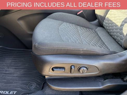 Used 2019 Chevrolet Equinox LT FWD image 26