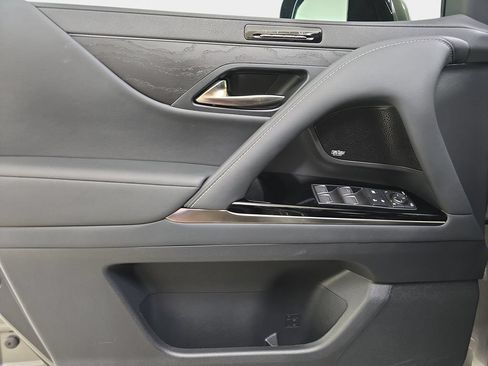 Used 2023 Lexus LX 600 4WD w/ Accessory Package (Z1) image 27