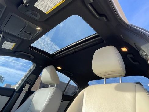 Used 2023 INFINITI Q50 Sensory image 12