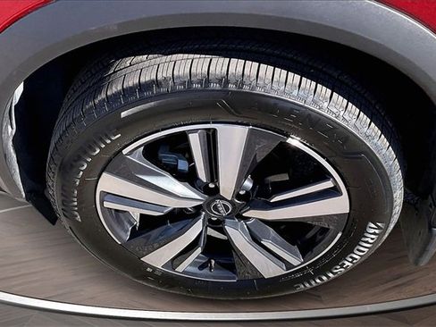 Certified 2023 Nissan Rogue SL w/ SL Premium Package image 9