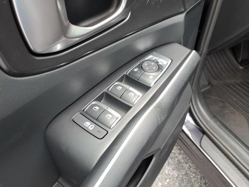 New 2026 Kia Sorento LX FWD image 13
