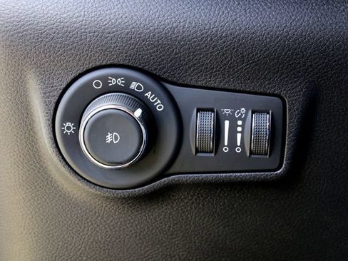 Used 2022 Jeep Compass Latitude AWD/4WD image 20
