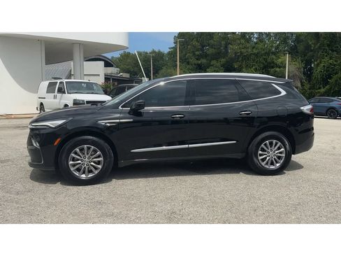 Certified 2024 Buick Enclave Essence FWD image 5