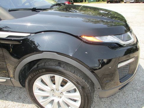 Used 2019 Land Rover Range Rover Evoque HSE AWD/4WD image 21