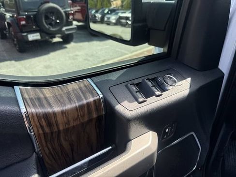 Used 2020 Ford F150 Lariat AWD/4WD image 13