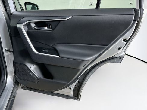 Used 2024 Toyota RAV4 XLE image 28