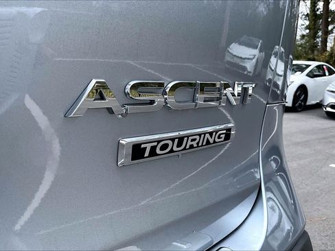 Used 2024 Subaru Ascent Touring image 9