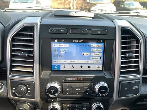 Used 2018 Ford F150 Platinum w/ Equipment Group 701A Luxury image 20