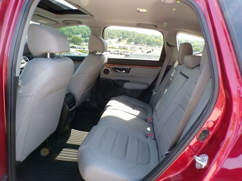 Used 2022 Honda CR-V Touring image 17