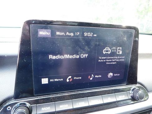 Used 2023 Kia Forte LXS w/ LXS Technology Package FWD image 4