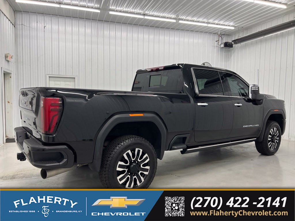 Used 2025 GMC Sierra 2500 Denali Ultimate w/ Max Trailering Package AWD/4WD image 2