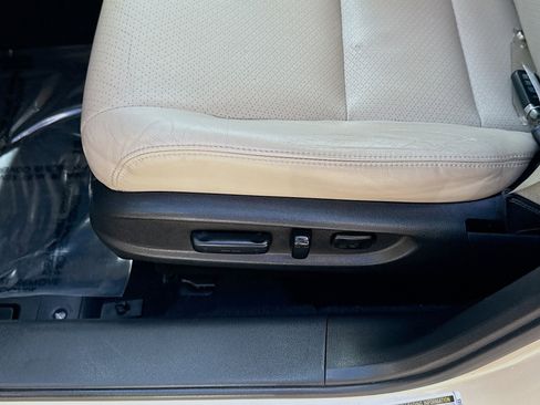 Used 2015 Honda Accord EX-L image 17