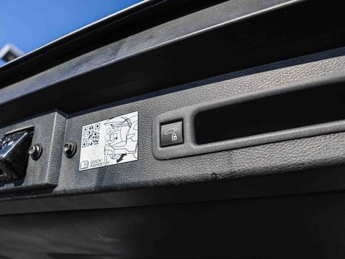 Certified 2024 Toyota Sienna Platinum image 30