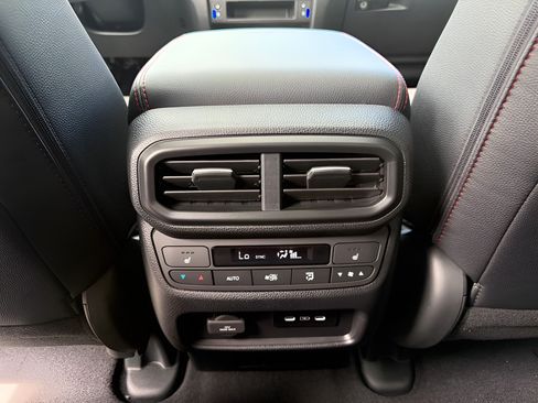 New 2026 Honda Ridgeline Black Edition image 14