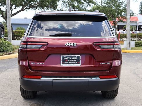 Used 2022 Jeep Grand Cherokee L Limited AWD/4WD image 15