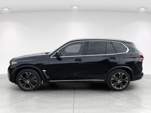 Used 2024 BMW X5 xDrive40i w/ Premium Package AWD/4WD image 7